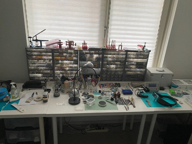 Traditional watch movement servicing for any (TAG )Heuer Quartz movement from EU