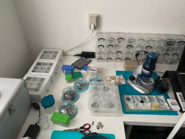 Traditional watch movement servicing for any (TAG )Heuer Quartz movement from EU