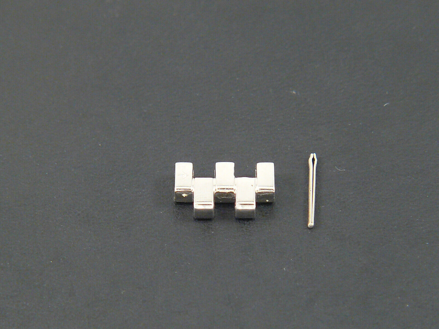 Original Movado Esperanza polished link 13.5mm ladies new with pin Free Shipping